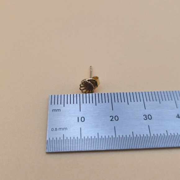 Gold Plated Over Sterling Silver Small Seashell Stud Earrings A5770 - Picture 4 of 5